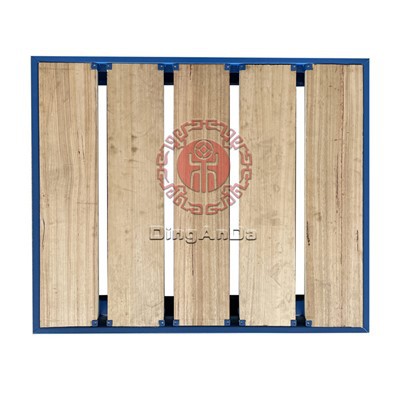 Pusiau klotas plieninis ir medinis padėklas